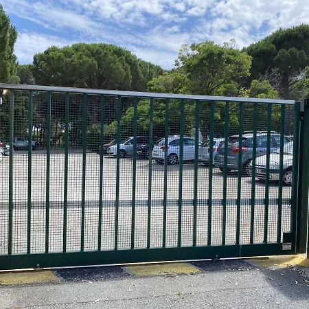2p Avec Mezzanine, Balcon, Parking Prive - A 200m De La De La Nartelle - Fr-1-226-523 * Sainte-Maxime