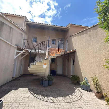 2p Avec Mezzanine, Balcon, Parking Prive - A 200m De La De La Nartelle - Fr-1-226-523 Apartment Sainte-Maxime